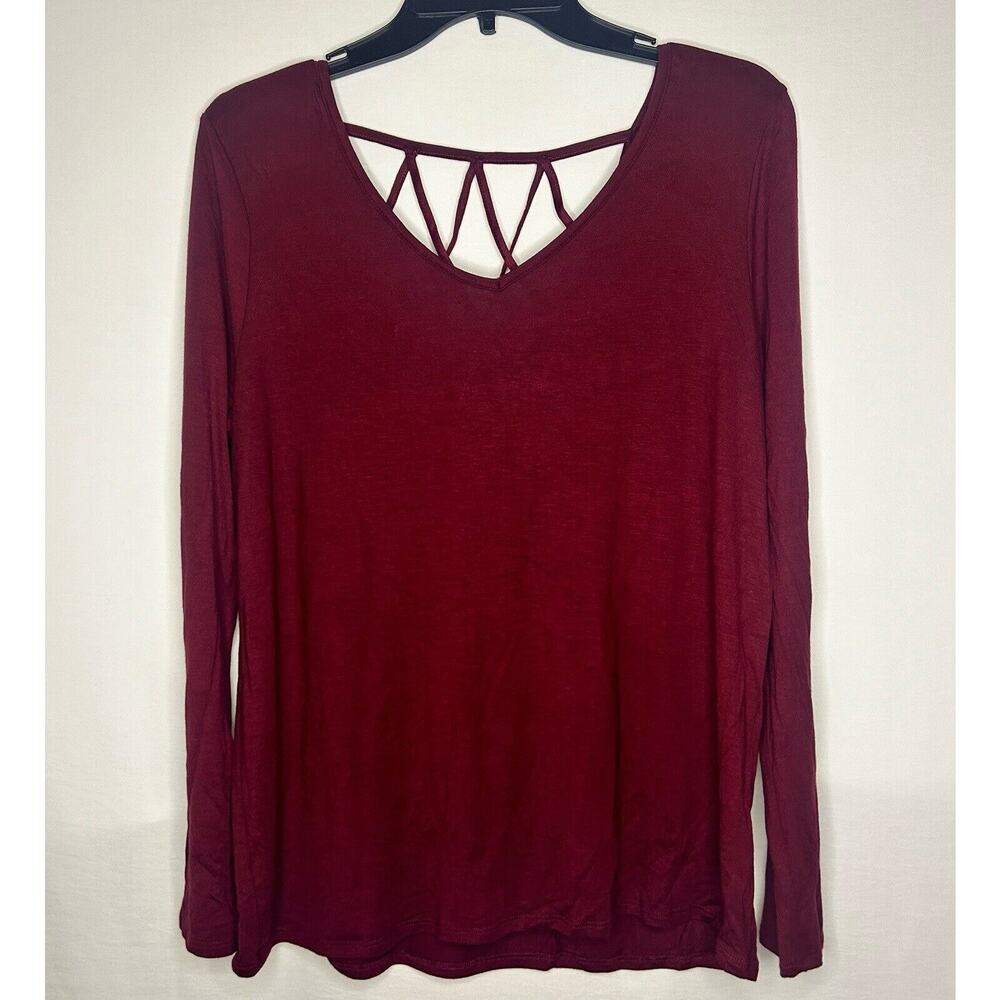 NWT womans White Birch Top Long Sleeve Wine Semi Open Back Pattern Small Stretch